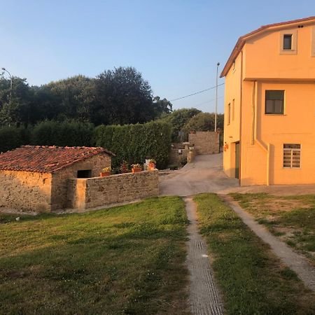 Pension A Cochera Ferrol Exterior photo