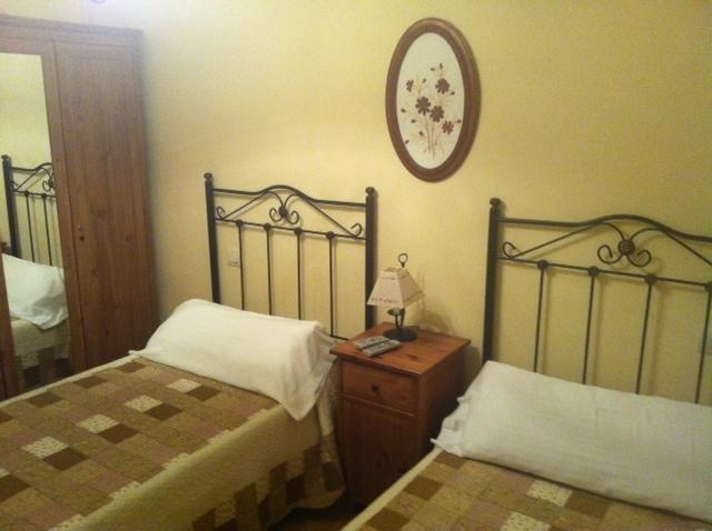 Pension A Cochera Ferrol Room photo