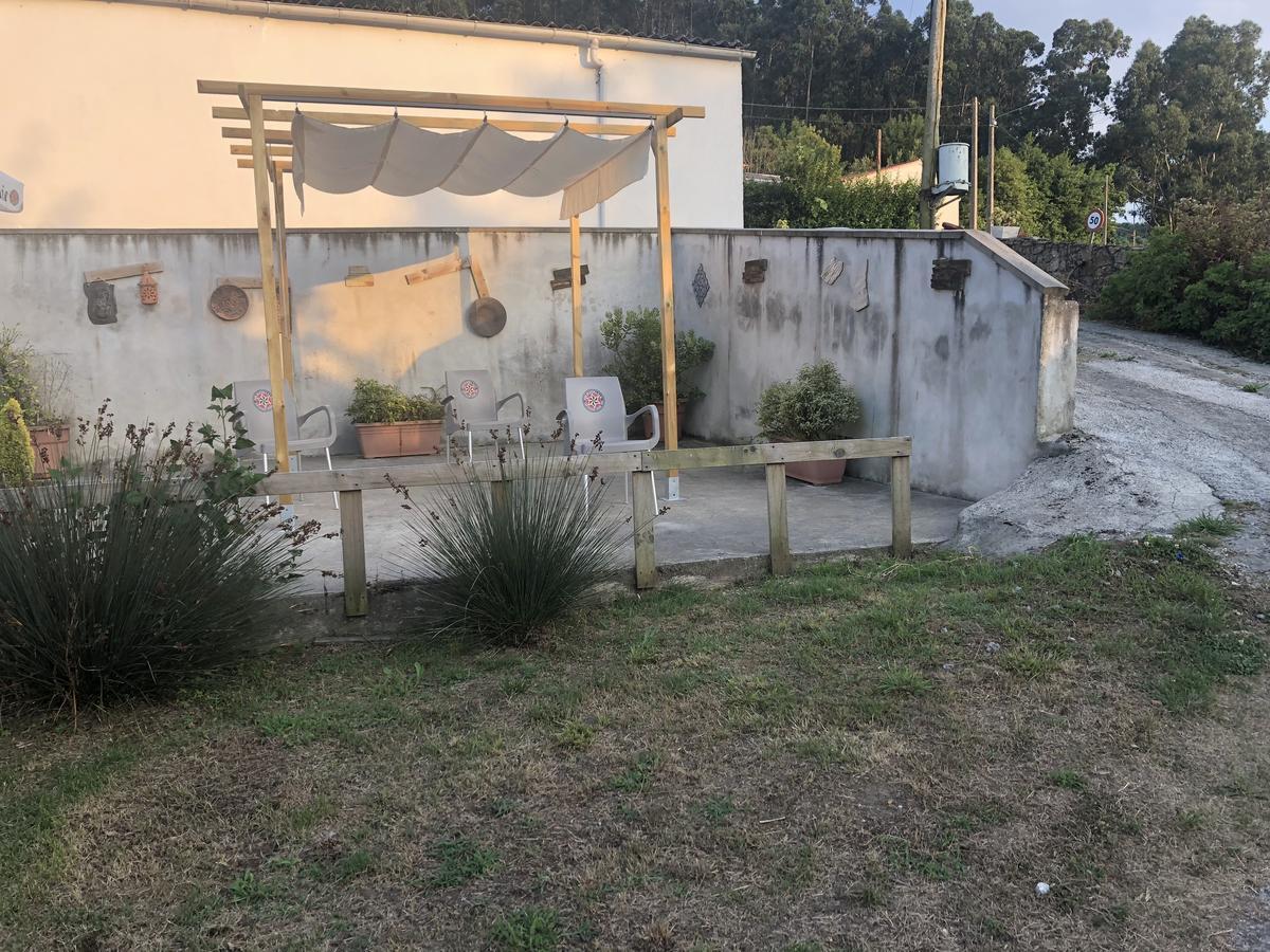 Pension A Cochera Ferrol Exterior photo
